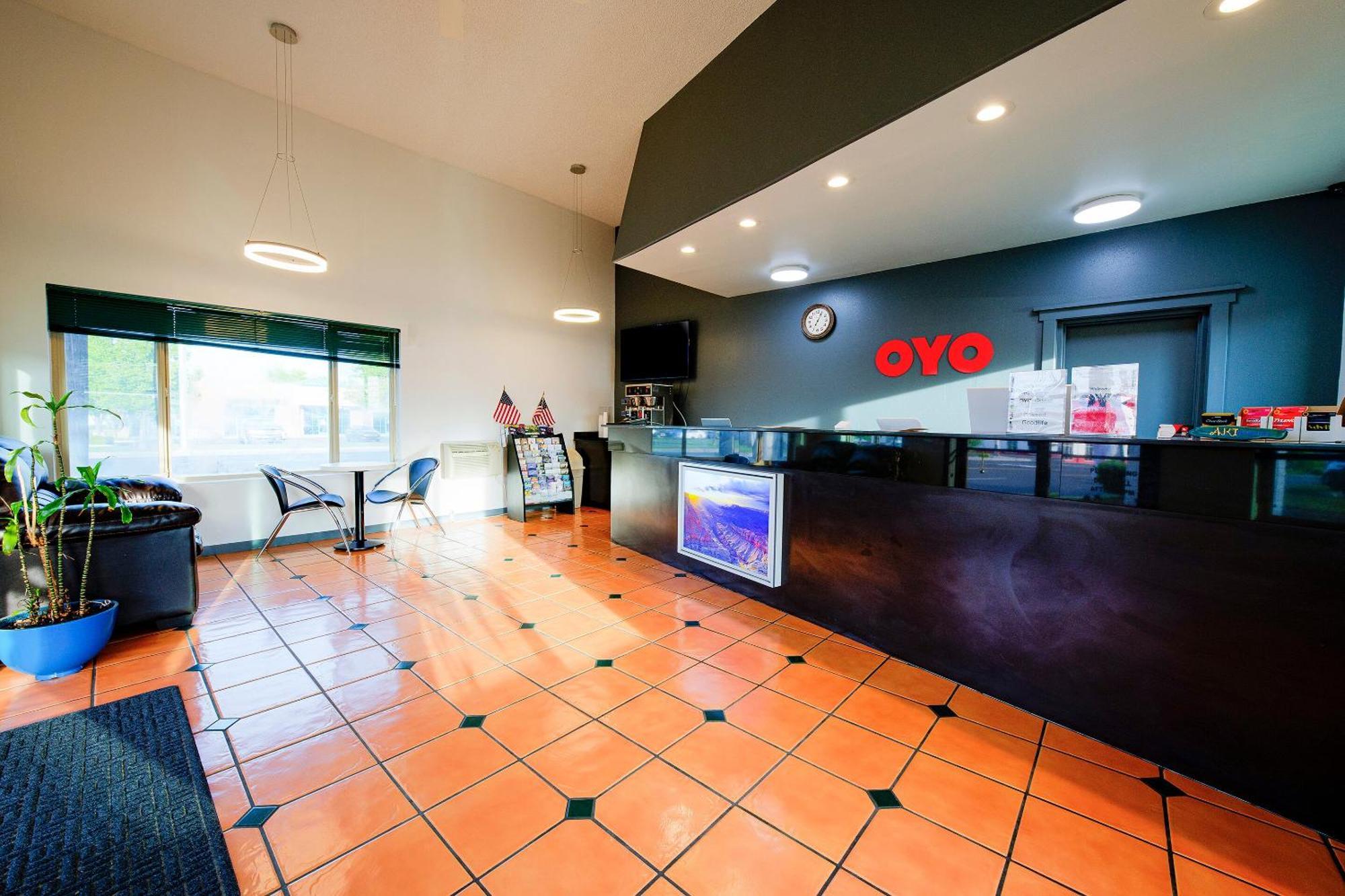 Oyo Hotel Hermiston Or, Downtown Eksteriør bilde